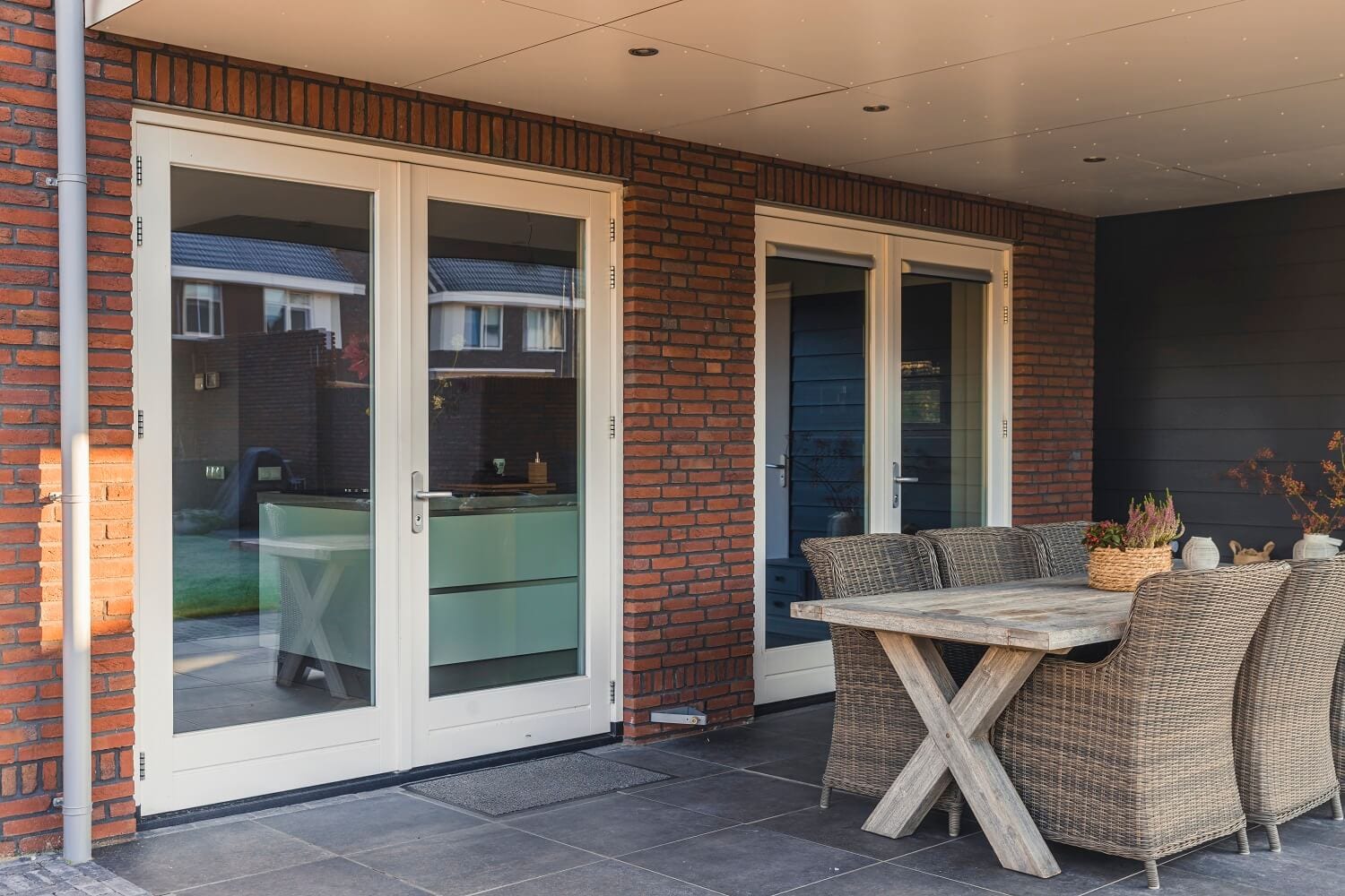 Openslaande deuren met kozijn