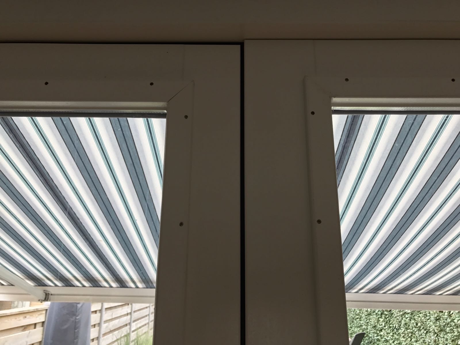 haaks stellen van houten kozijn met tuindeuren